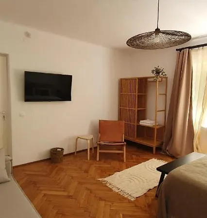 Apartment The Pines Serviced
