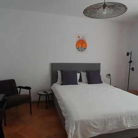 Apartment The Pines Serviced